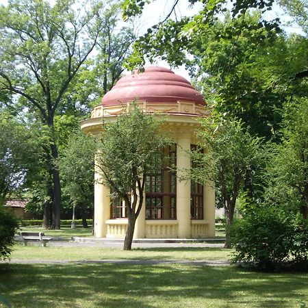 Parkhotel Terezin Екстериор снимка