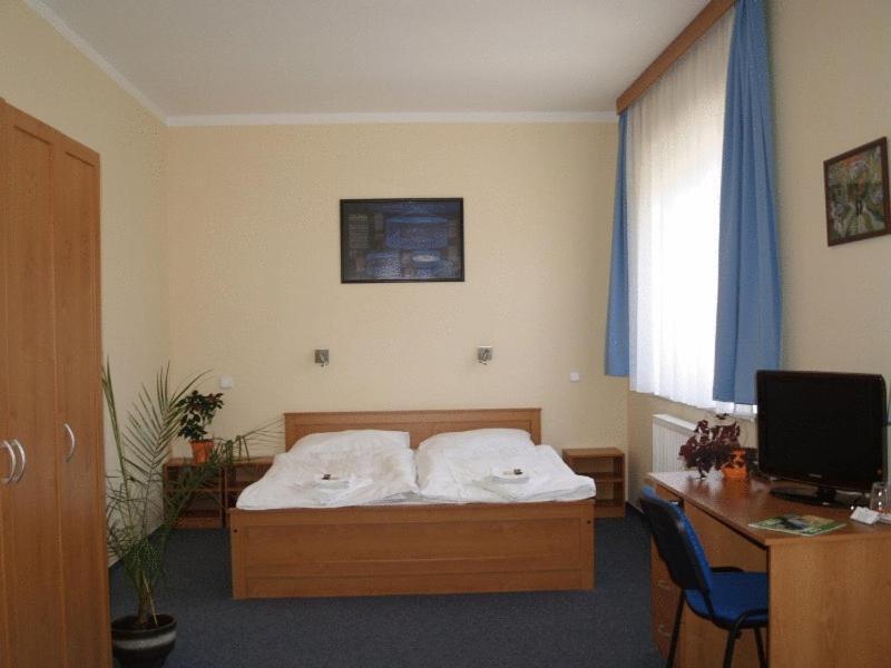 Parkhotel Terezin Екстериор снимка